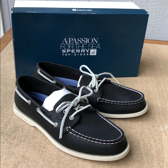 black sperrys mens